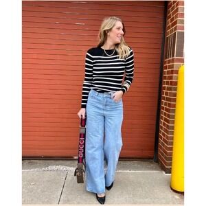 Zesica‎ Womens Black Striped Sweater Sz Small Round Neck Long Sleeve Comfortable